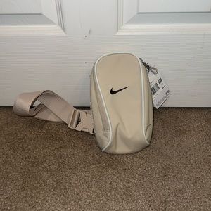 🛑SOLD🛑 Nike crossbody bag